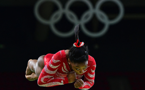 La gymnaste Simone Biles à l'entraînement lors des Jeux de Rio 2016. 