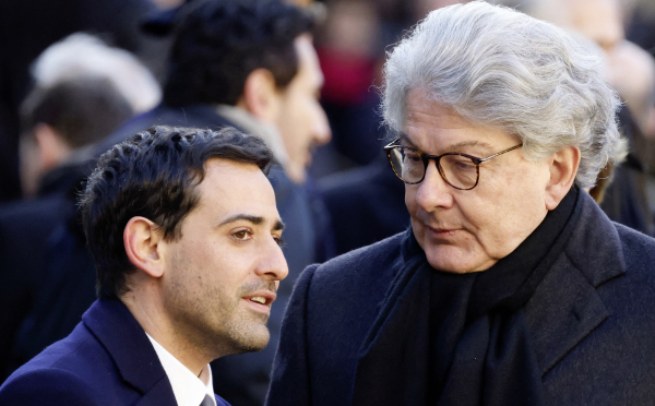 Stéphane Séjourné et Thierry Breton, le 5 janvier 2024, à Paris