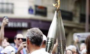 A une étape parisienne du Relais de la flamme, le 15 juillet. 